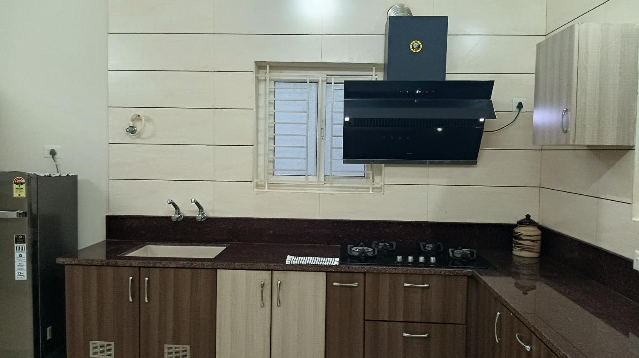 Shi'S Vilva - The Bungalow In Coimbatore - Near Airport, Kmch, Codesia Exterior foto
